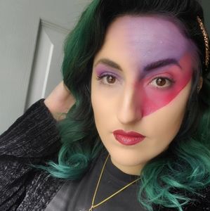 Meet your Posher, Jillian